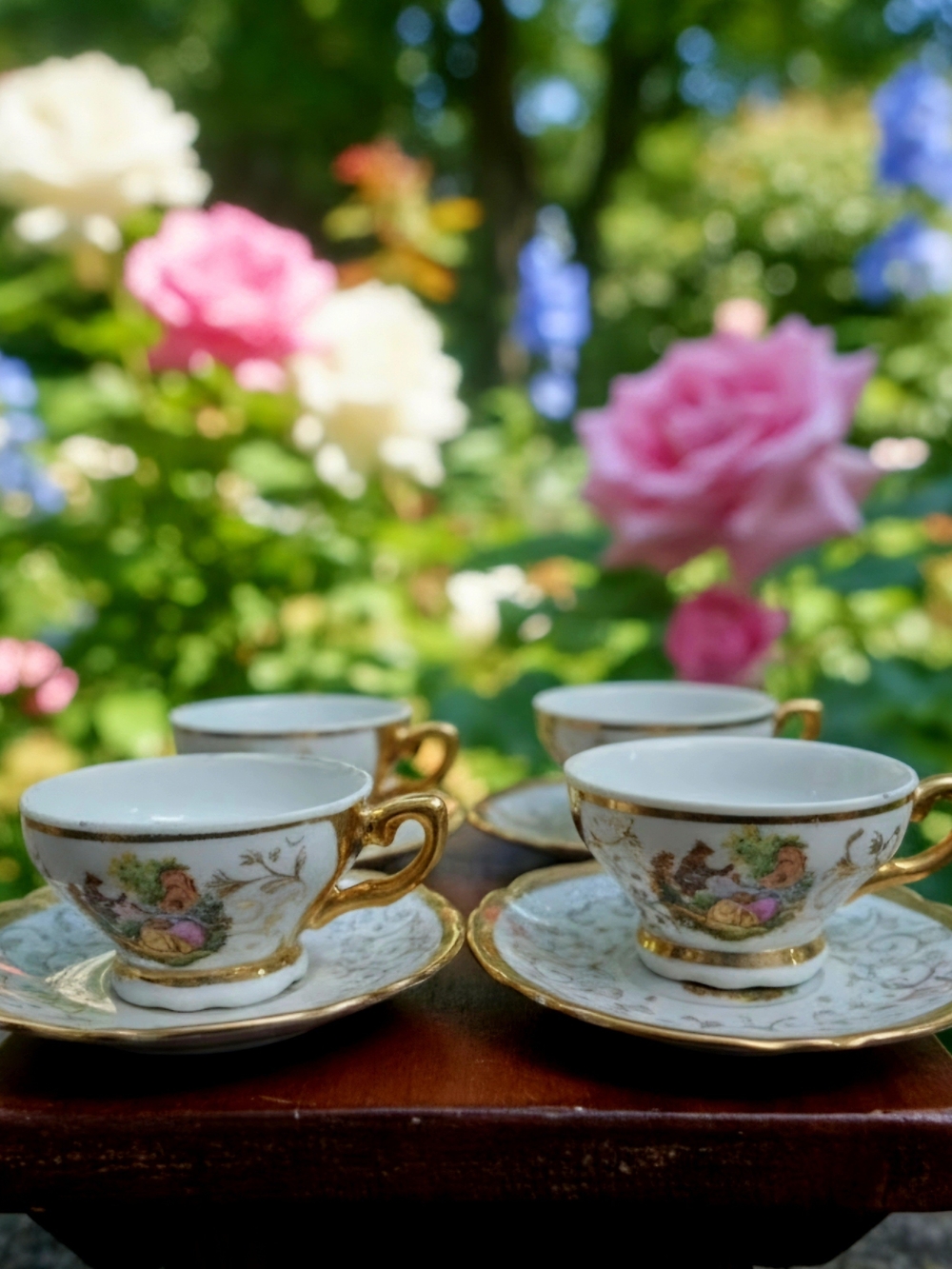 Porcelain Teacup and Saucer Set with Gold Trim - White and Gold